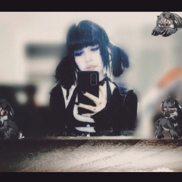 Meet your Posher - Picture 6 of 10